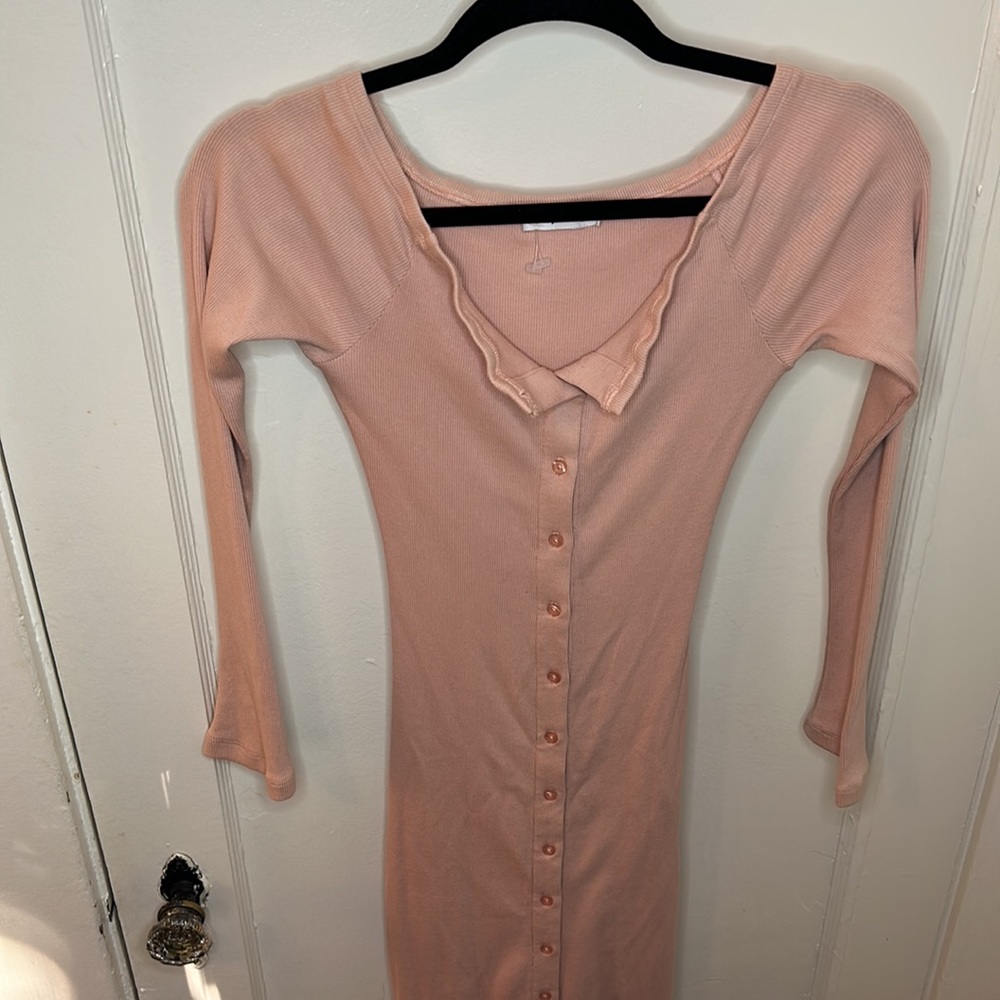 Pink dress - Picture 2 of 5